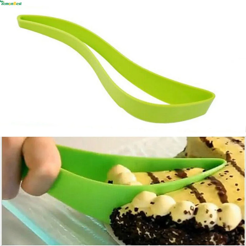 1Pcs Cake Pie Slicer Sheet Guide Cutter Server Bread Slice Knife Kitchen Gadget kitchen Accessories With Food Grade Material